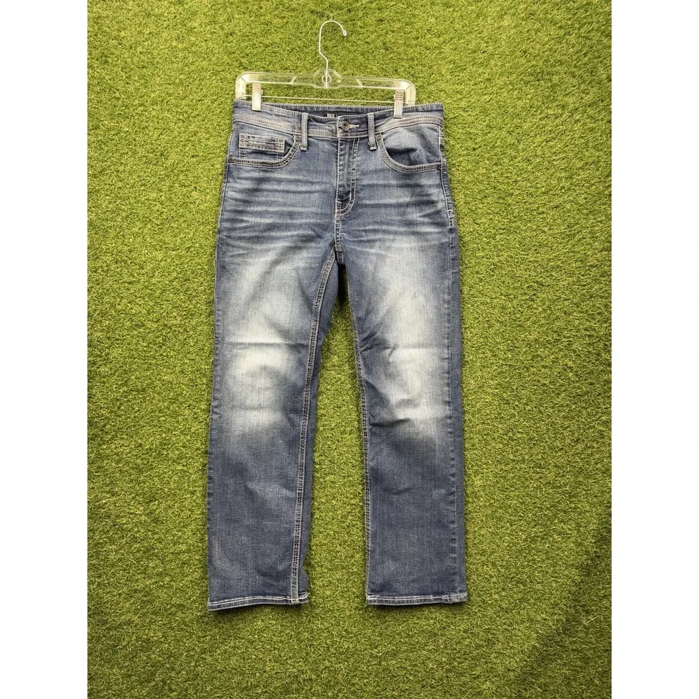 BKE Jeans Mens 32x30 Jake Straight Leg Light Wash Buckle Stretch Modern Y2K Work
